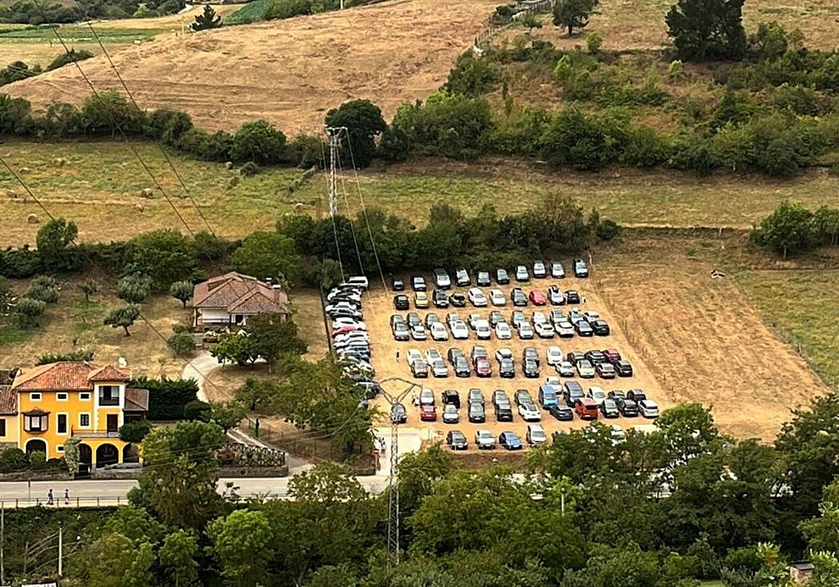Nuevo aparcamiento con 150 plazas que ya funciona en Fonfría.