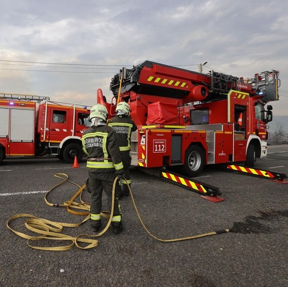 Cantabria cuenta con 592 efectivos, 27 camiones de bomberos y tres helicópteros contra el fuego