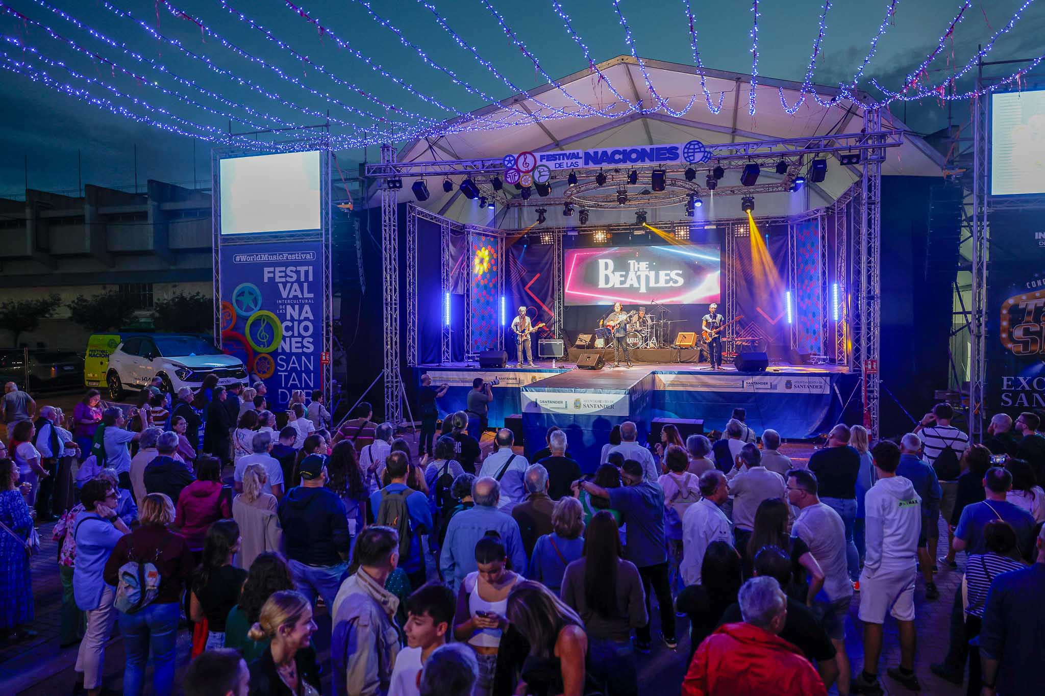 Los amantes de los Beatles disfrutaron este jueves de una noche mágica en Santander.