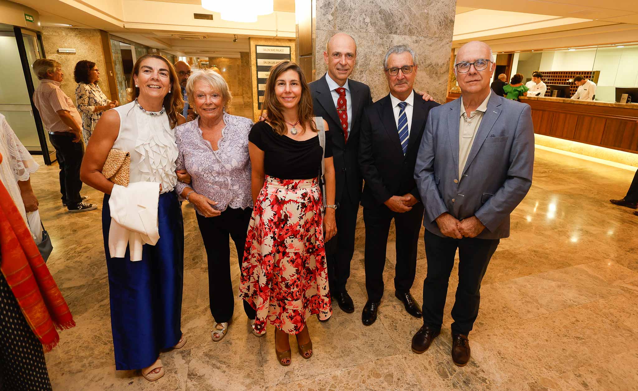 Blanca López-Dóriga, Pilar Eguiluz, Margarita Martínez, Fernando Mirapeix, Luis Prieto y José Luis Arteche.