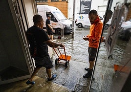 Candina se convierte en una «pequeña Venecia» tras las lluvias