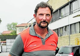 El nuevo representante de los trabajadores de Bridgestone, en las instalaciones fabriles de Reocín.