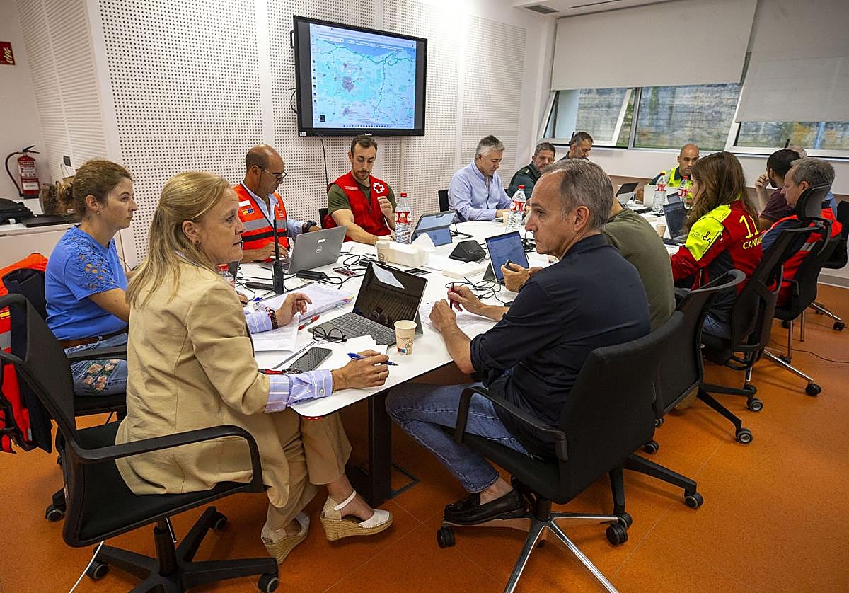 Los integrantes del Cecop durante una de las reuniones.