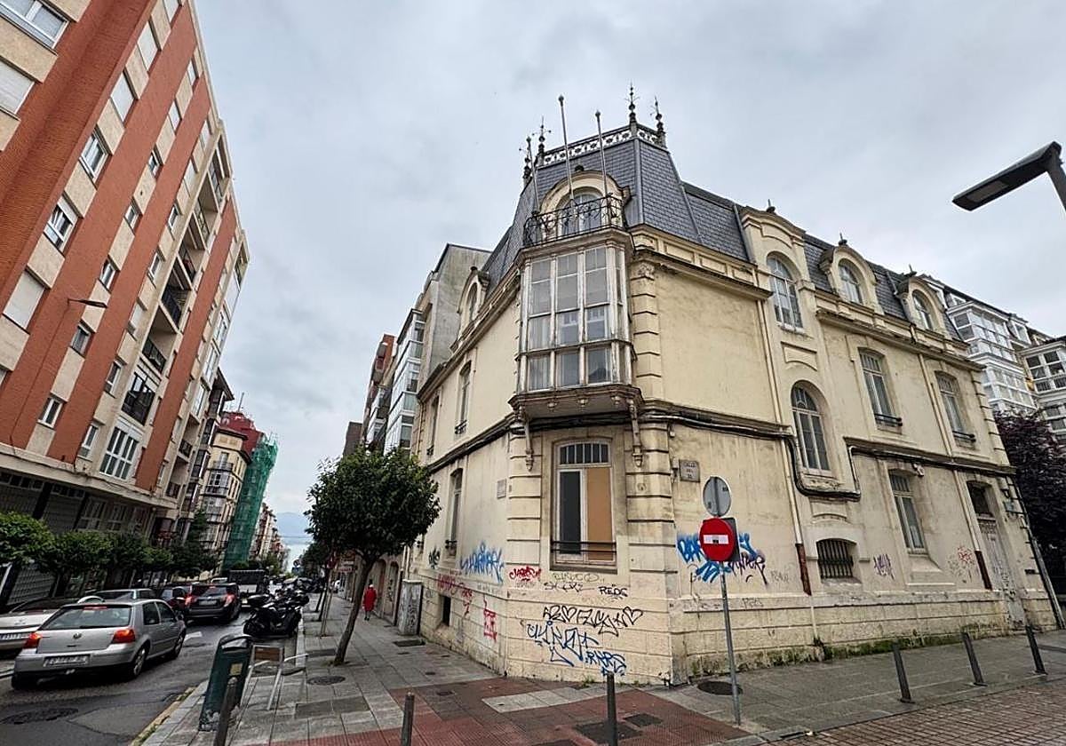 Exterior del juzgado Sol-