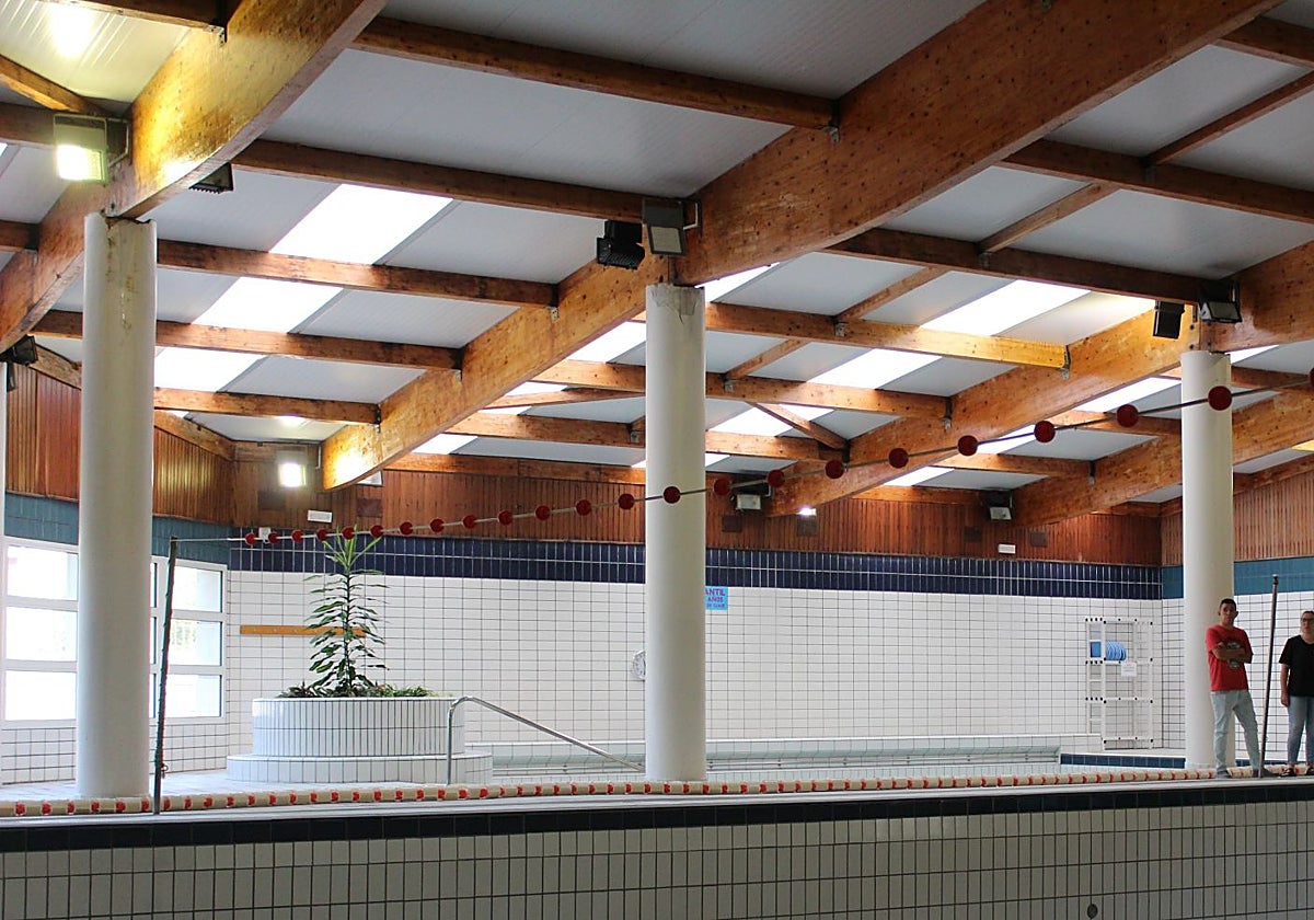 Piscina climatizada de Reinosa tras las labores de mejora efectuadas.