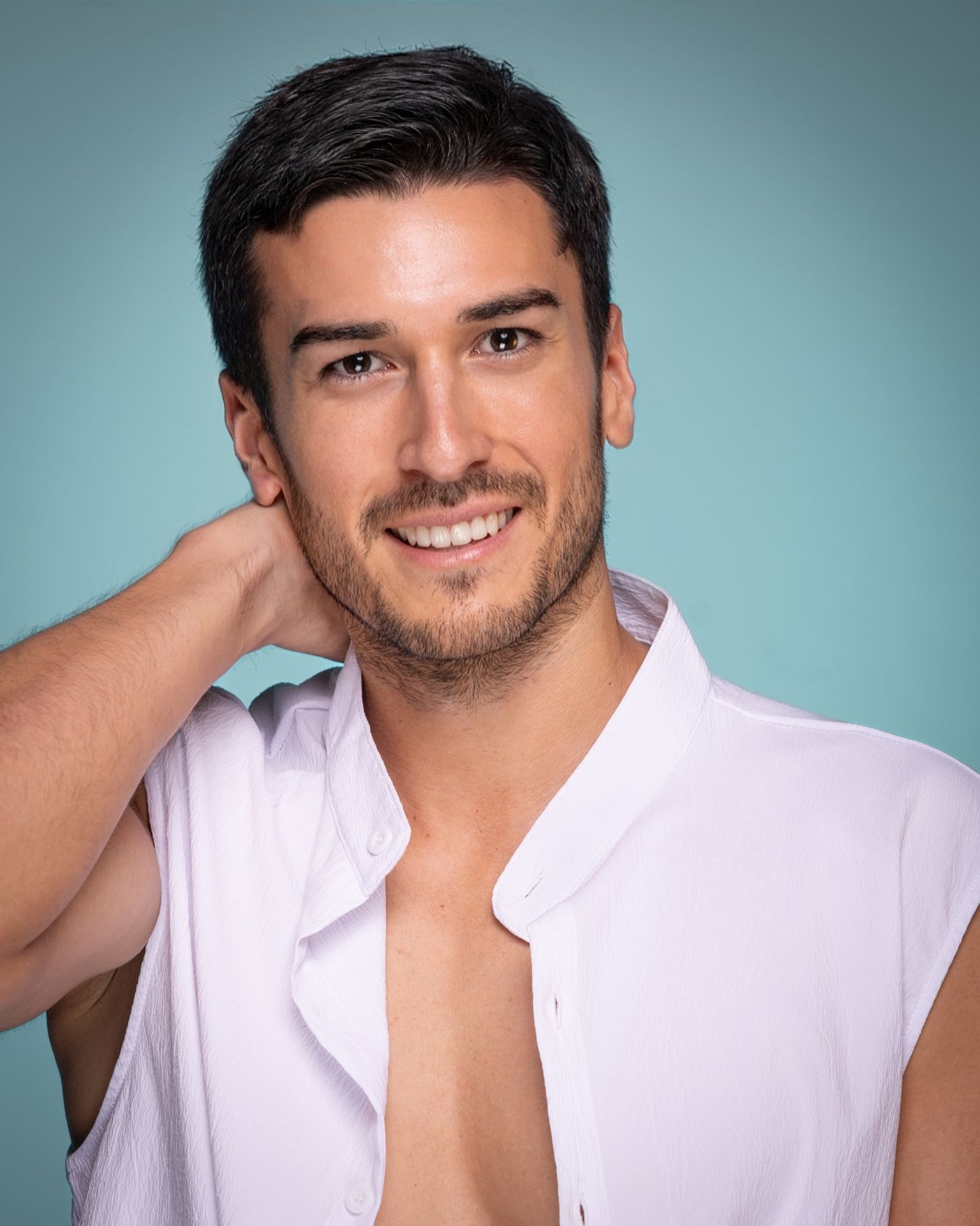 Guillermo Pérez, de 30 años, representará a Santoña en la ceremonia de bandas del 11 de septiembre. Mide 1,91, es fisioterapeuta y cuenta con un Grado en Fisioterapia.