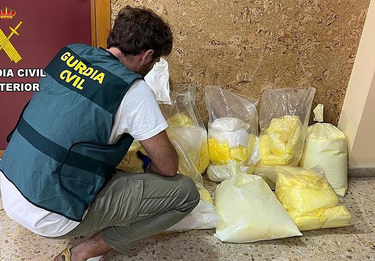 Detenidos dos colombianos circulando por la A-67 con 80 kilos de speed