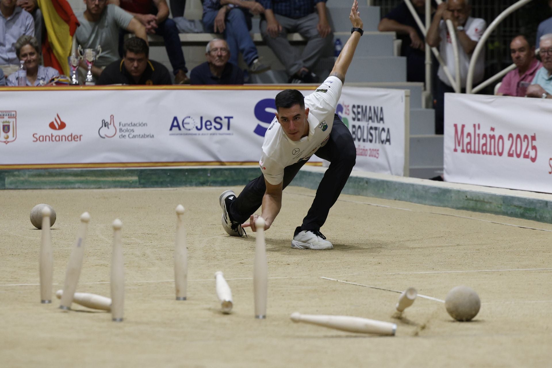 Birle de cinco de Víctor González.