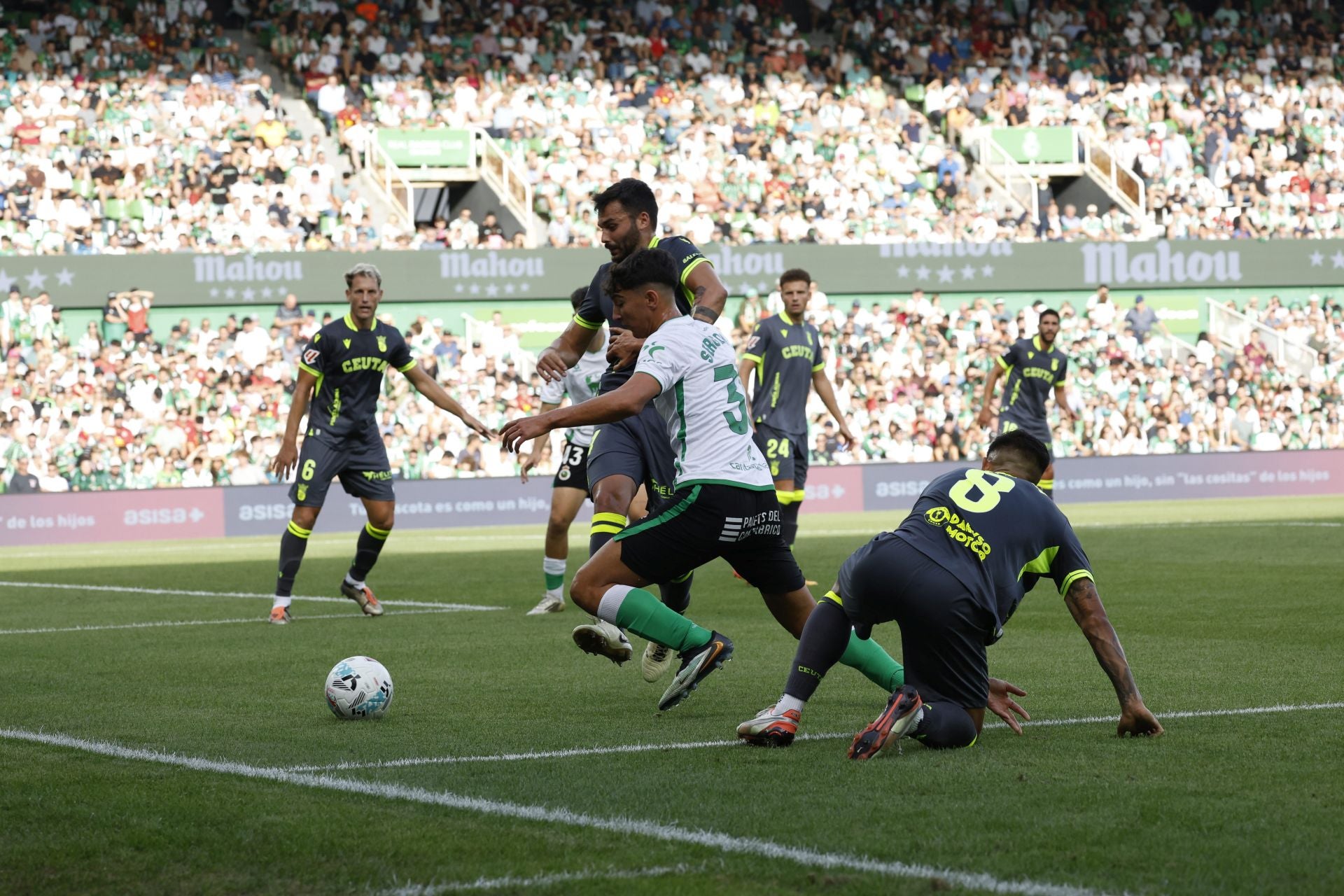 Sergio Martínez volvió a tener minutos con el primer equipo