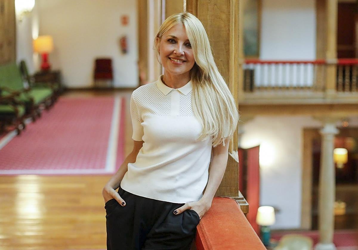 Cayetana Guillén Cuervo compagina la interpretación con el periodismo cultural.