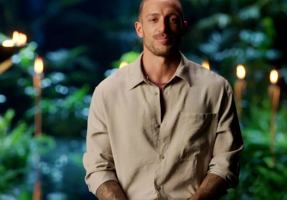 Bombero de Sabadell y tatuador profesional, Rubén Torres regresa como nuevo concursante a los Cayos Cochinos, donde materializó su salto a la televisión en 'Supervivientes 2024'. Llegó a la final ostentando el récord de collares de líder en una edición.