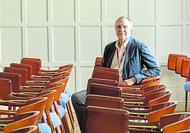José María Ezquiaga, arquitecto y urbanista, esta semana, en el aula biblioteca de La Magdalena.