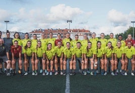 La nueva plantilla del Racing para afrontar la Segunda RFEF femenina.
