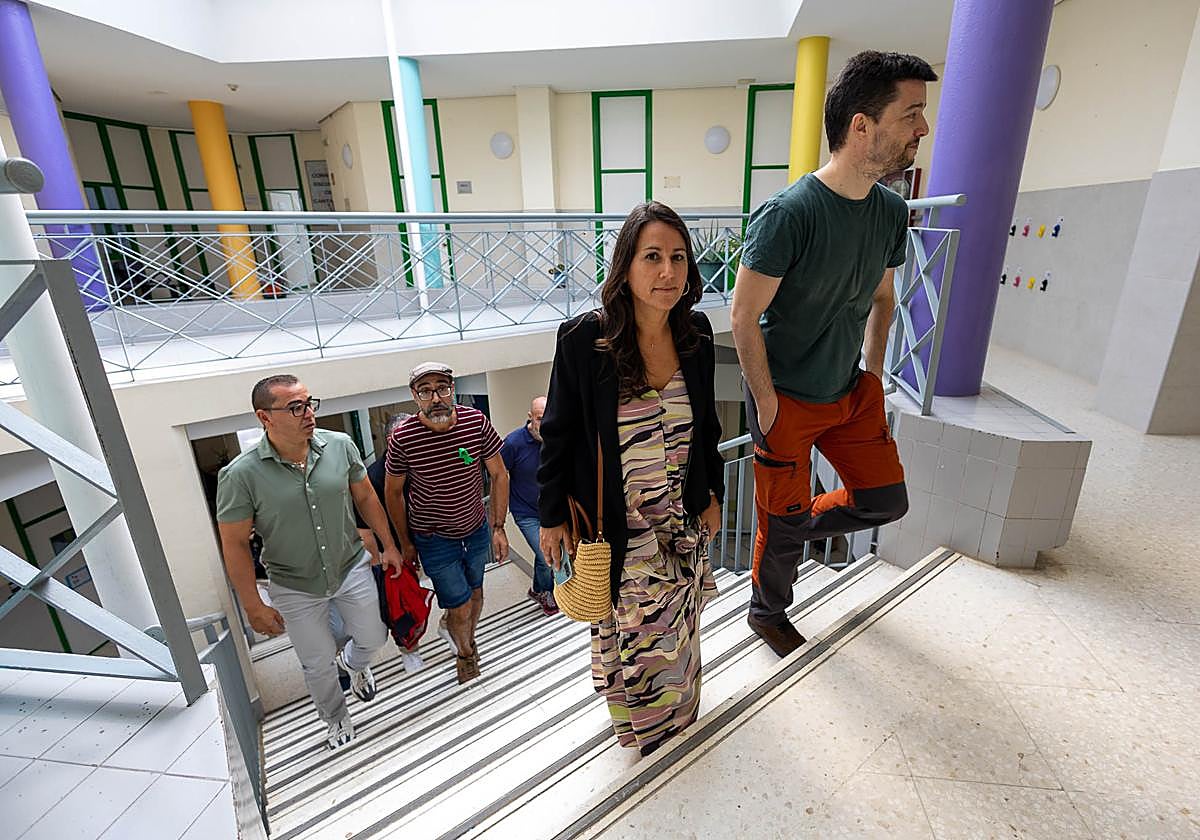 Los representantes sindicales llegando al encuentro para negociar con Educación.