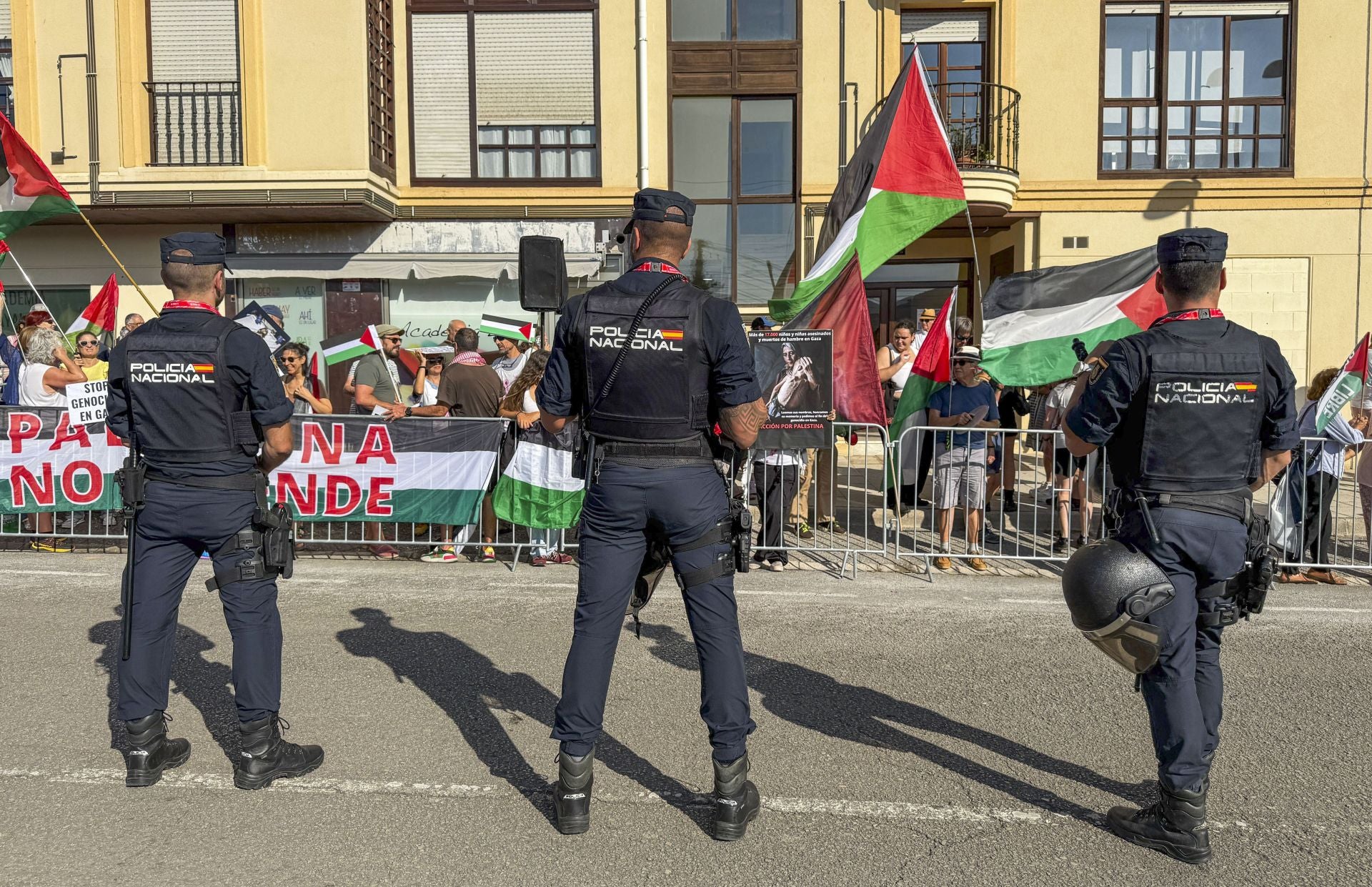 La Policía vigila la protesta