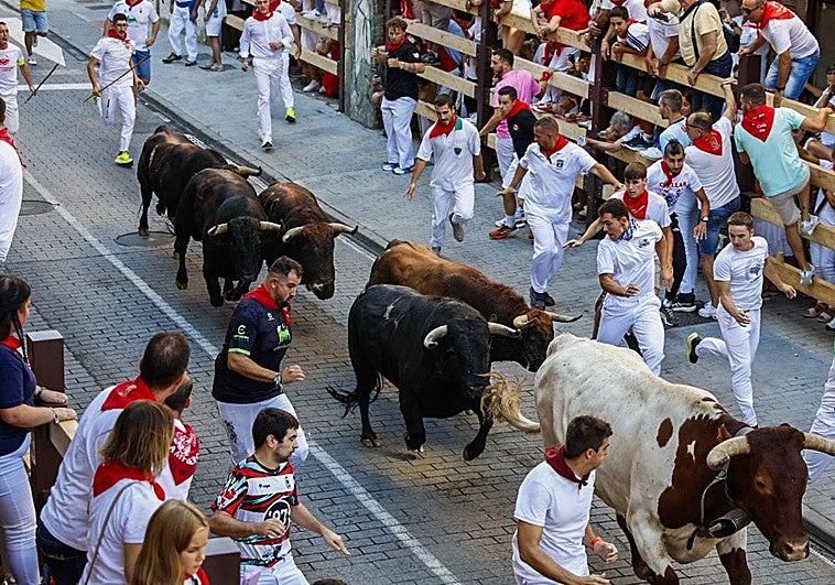Primer encierro sin sobresaltos en Ampuero