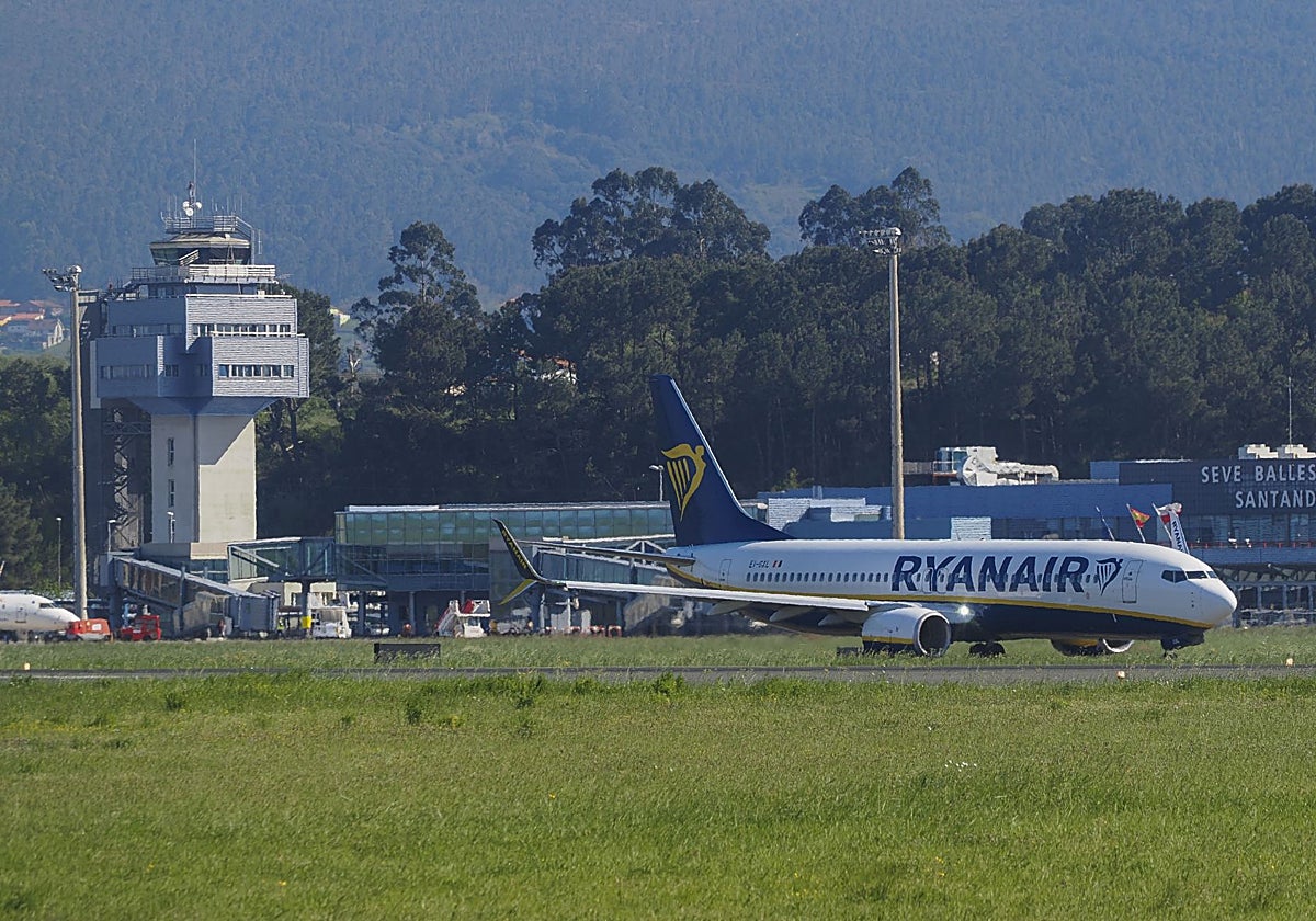 Instalaciones del Aeropuerto Seve Ballesteros, en Camargo.