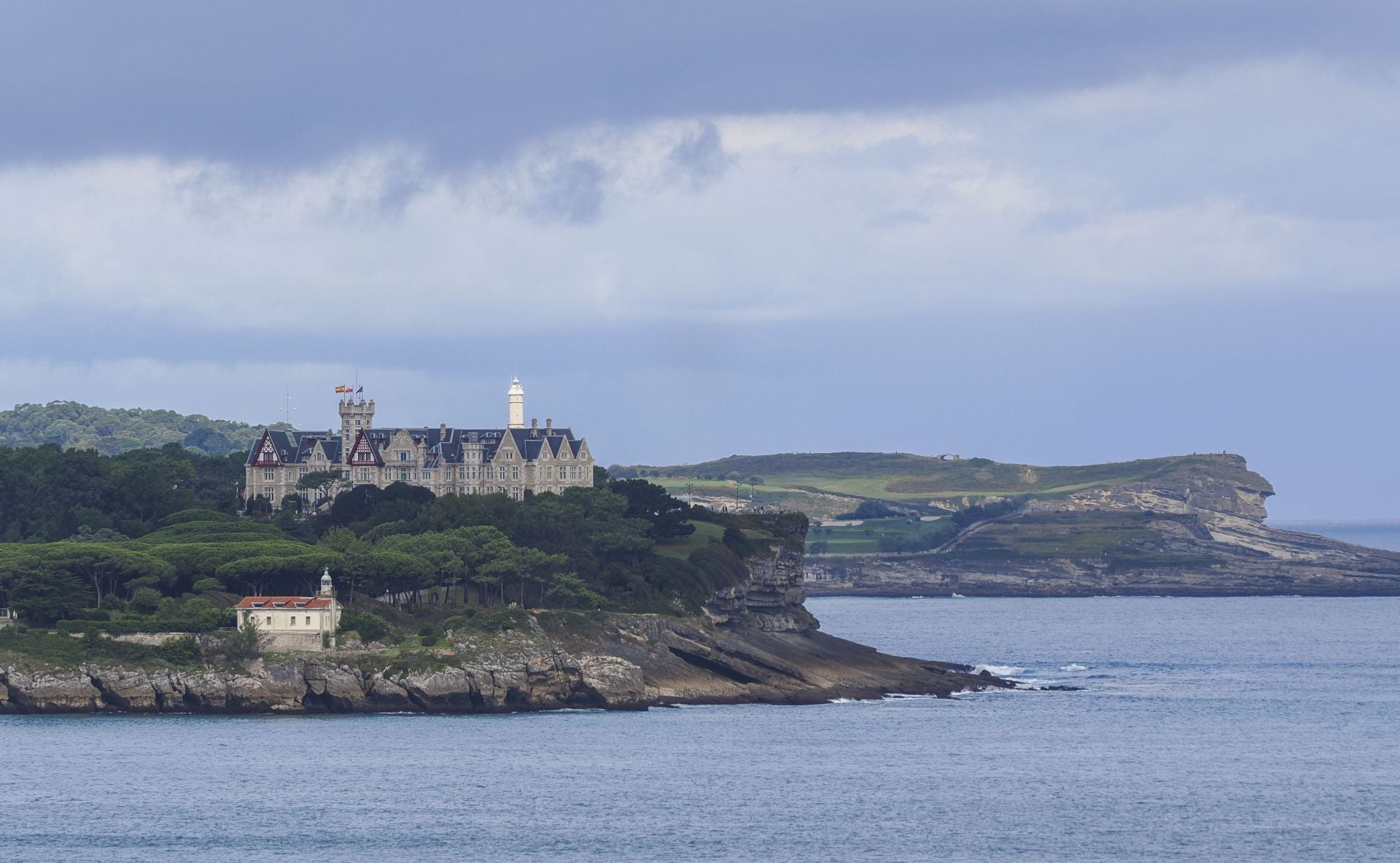 El fenómeno también ha cambiado la vista de los acantilados de la Península de La Magdalena.