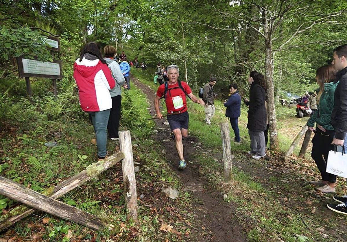 Uno de los participantes en una edición de 'Los 10.000 del Soplao'.