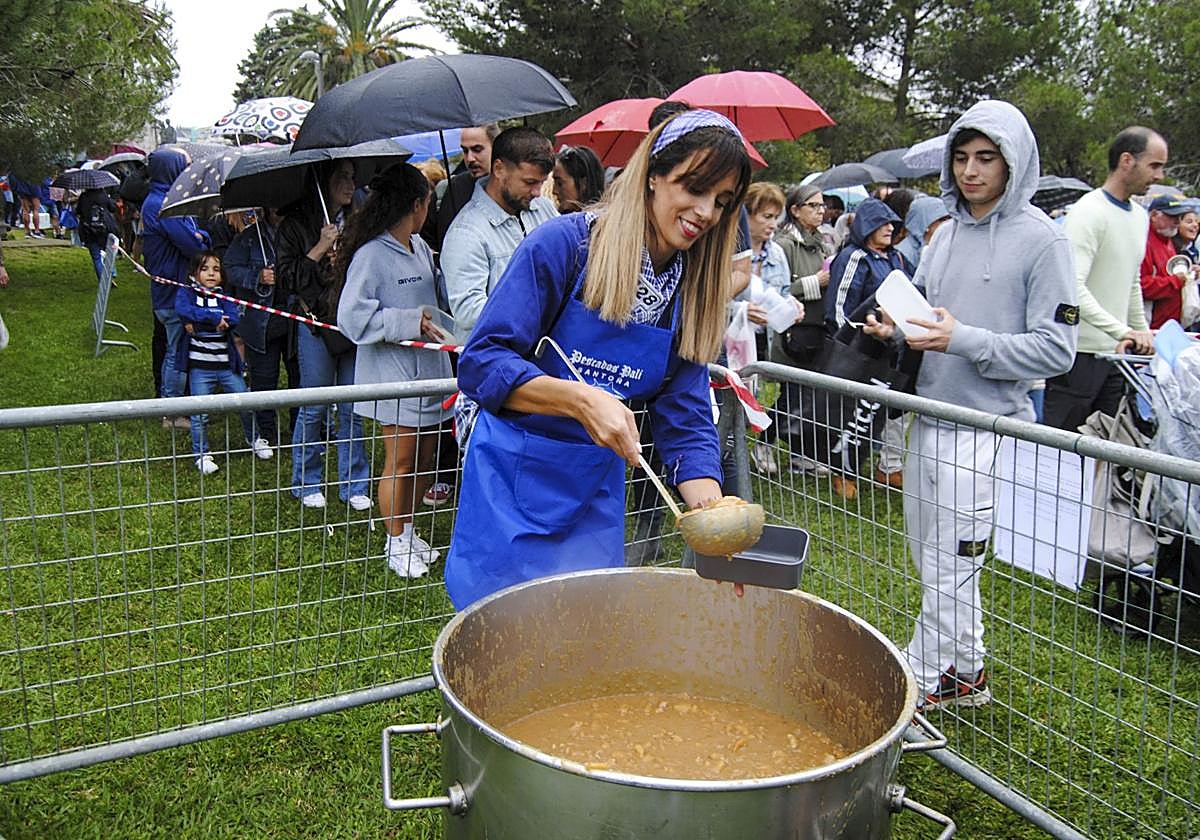 La Gran Marmitada de Santoña, bajo los paraguas