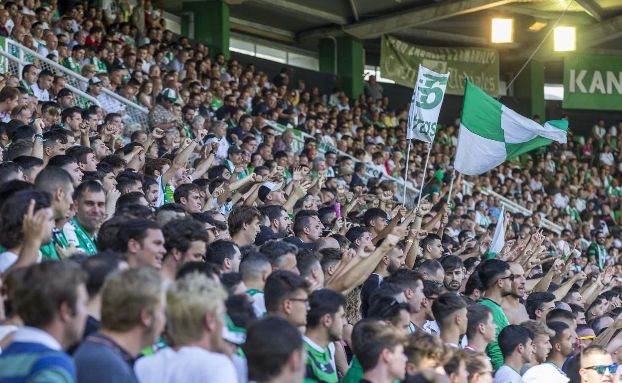 Peñas y Gradona protestan por las nuevas restricciones
