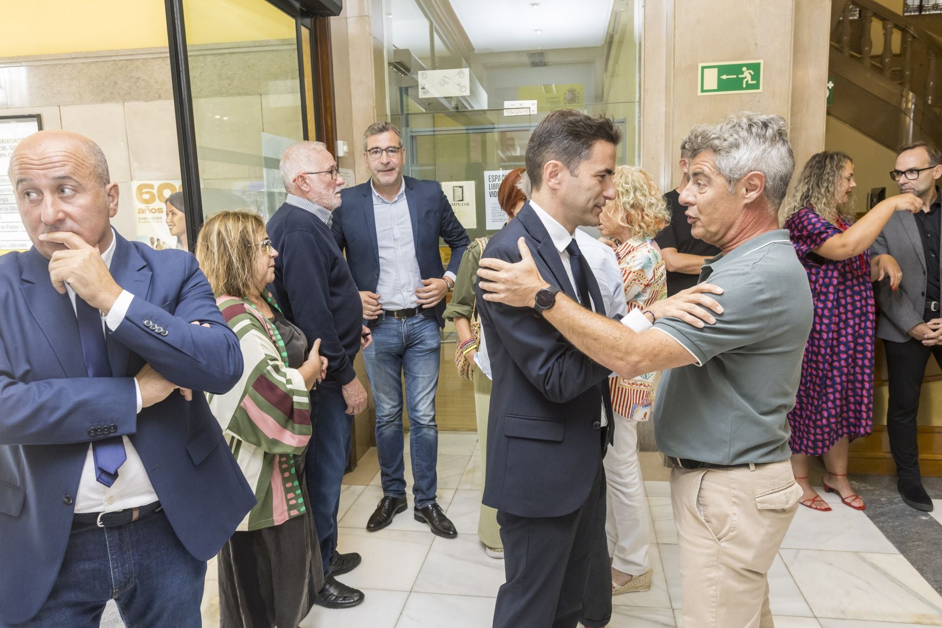 Casares hizo una breve declaración en recuerdo al exdelegado del Gobierno.