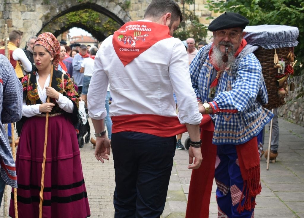 El fajín bien puesto es esencial para el traje montañés.