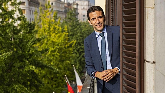 «El Estado envía más dinero que nunca y los servicios empeoran. ¿A qué lo dedica Buruaga?»
