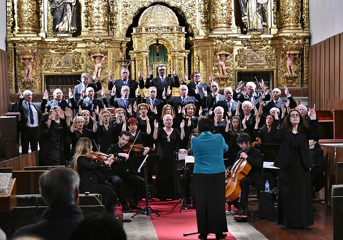 La Coral de Los Corrales será una de las agrupaciones que participen en el Otoño Cultural.