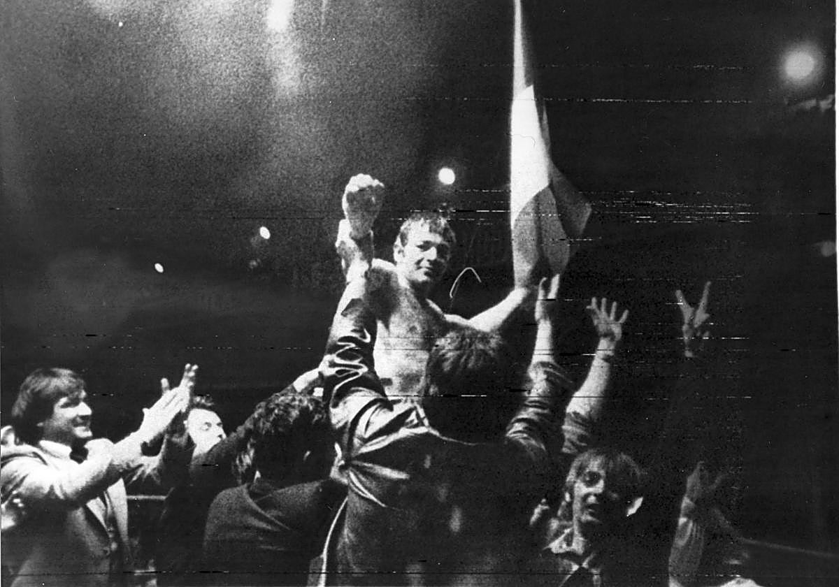 Imagen del momento en que se proclamó campeón del mundo en 1977