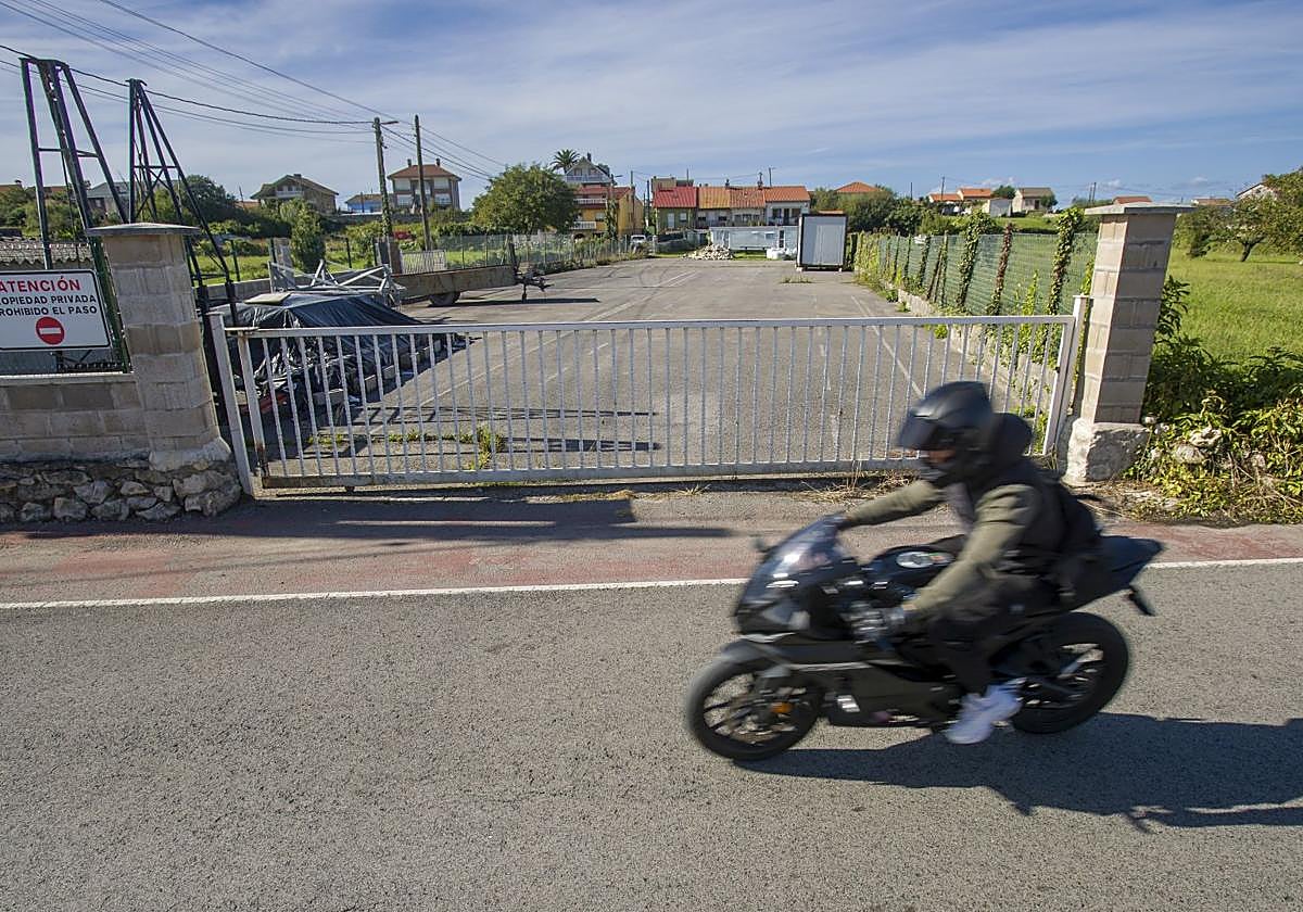 La finca en Monte que se transformará en un aparcamiento de autocaravanas.