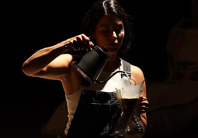 'El Beneficiadero' es una obra colombiana de teatro documental.