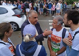 El consejero Roberto Media conversó con los afectados en la Bien Aparecida.