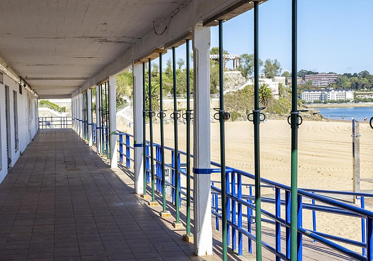 Los bajos del Rhin, apuntalados este verano debido a problemas estructurales y grietas.