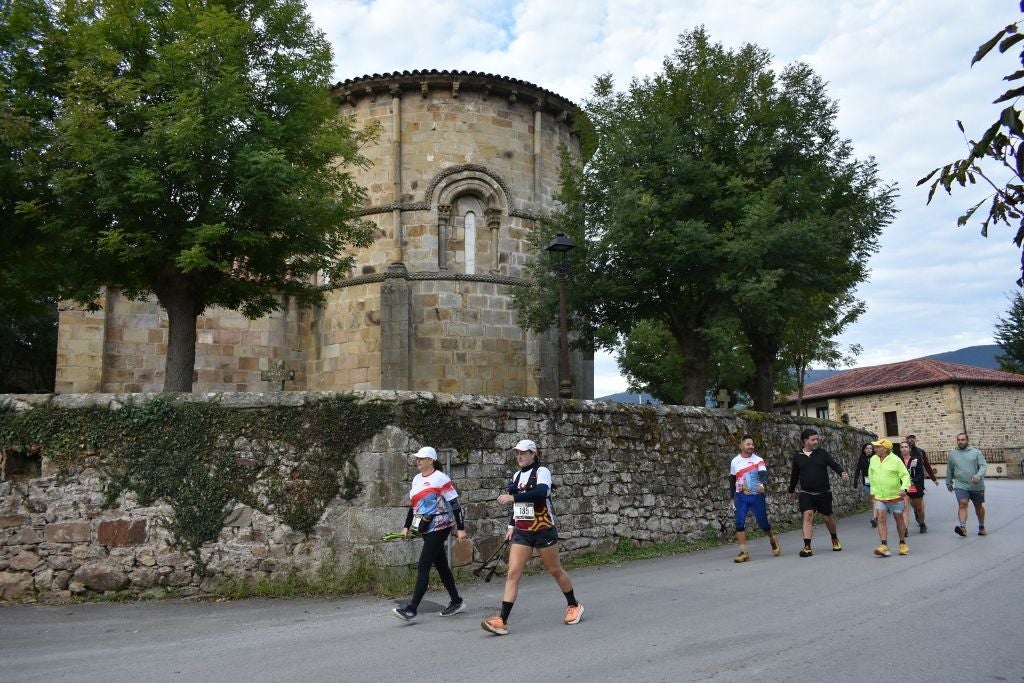 La iglesia románica de San Facundo y San Primitivo bendijo la prueba.