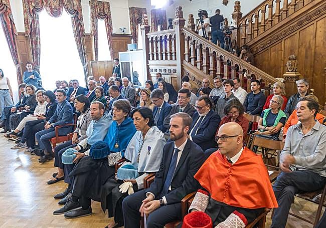 El acto de investidura se desarrolló en el Palacio de La Magdalena.