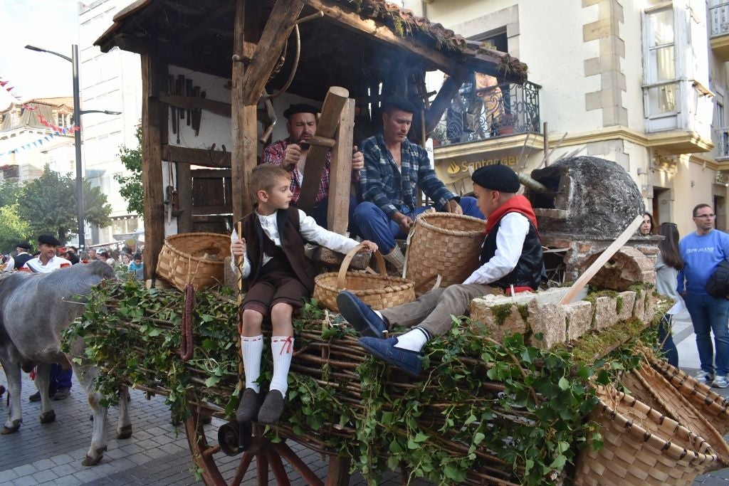 Todas las carretas a concurso fueron muy aplaudidas por el público presente.