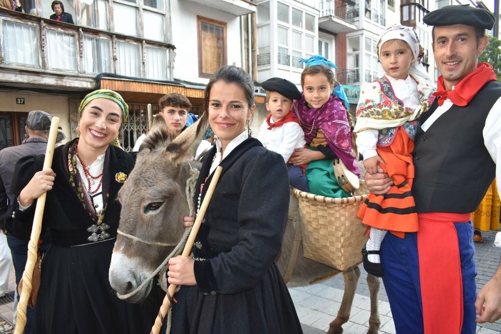 Familias enteras se vistieron para la ocasión.