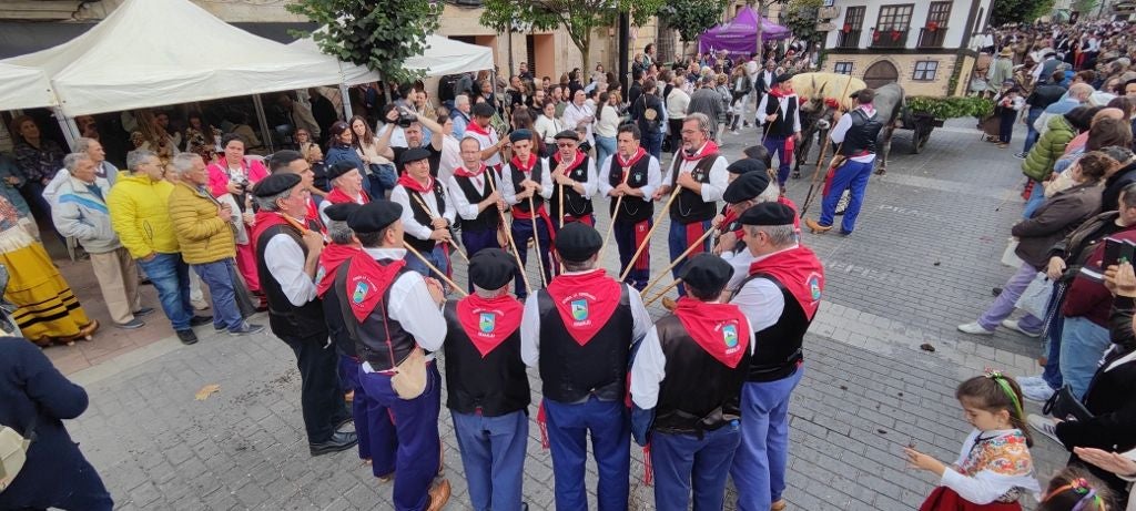 No faltaron buenas rondas de mozos campurrianos.