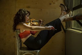 La cantautora Violeta Veinte ofrecerá un concierto el sábado en sesión vermú.