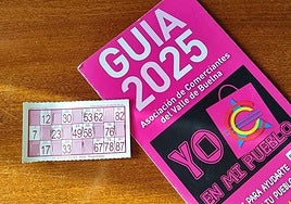 Este viernes la plaza de la Constitución de Los Corrales acoge el reparto de premios del Bingo comercial.