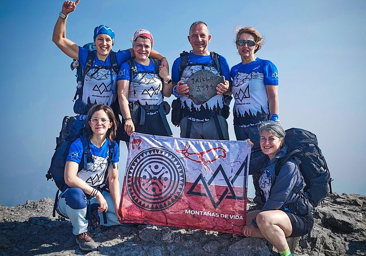 Desde la izquierda (arriba), Sonia, Isabel, Javi y Marta; (abajo) Beatriz y Olga.