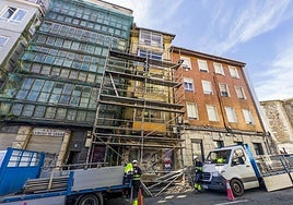 Los edificios de los números 9 y 13 de la calle Alta, en el Cabildo, que serán demolidos.