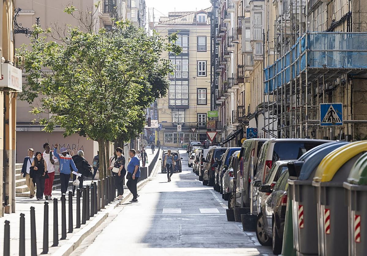 La calle Daoiz y Velarde es una de las incluidas en la Zona de Bajas Emisiones