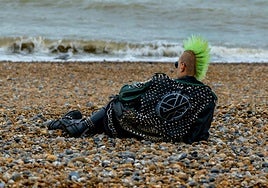 Combat Rock, una aproximación a la historia del punk en Inder Espacio