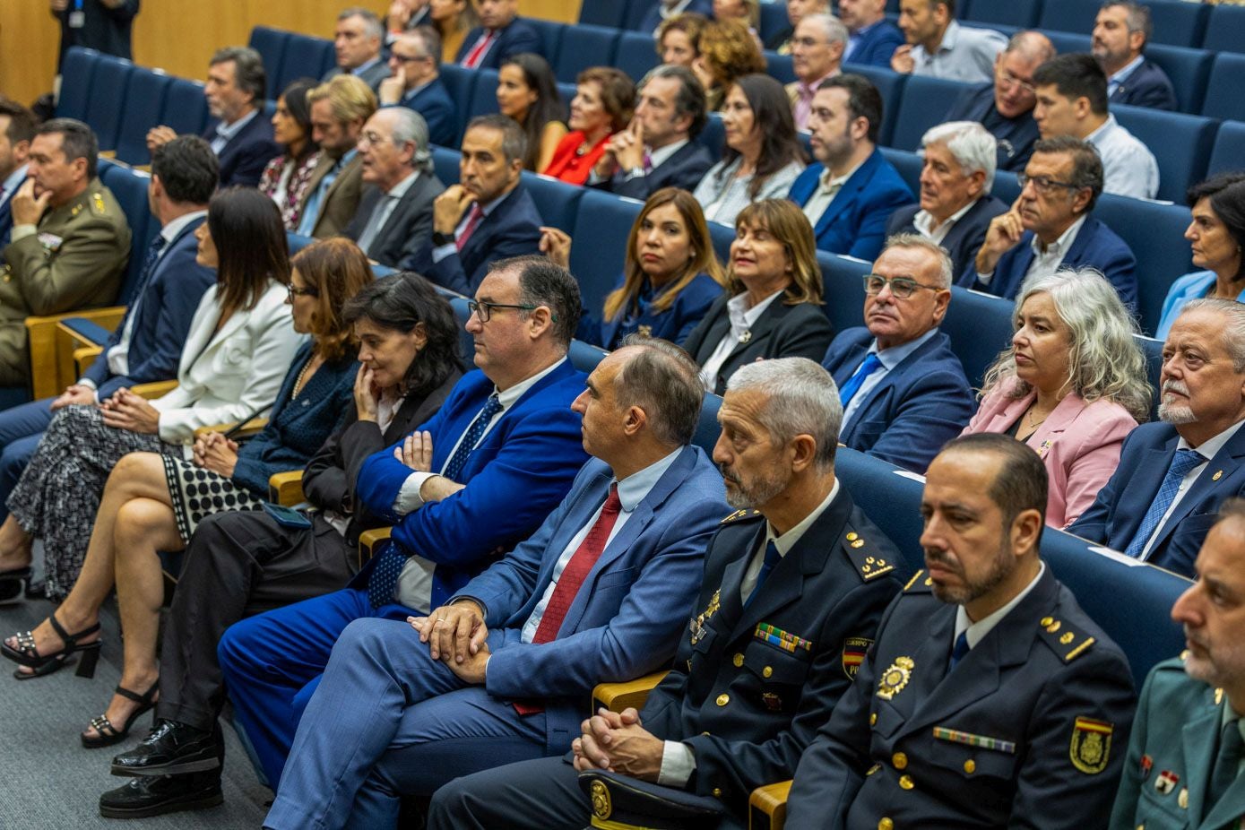 Autoridades civiles y militares participaron en el arranque del curso universitario del Atlántico.
