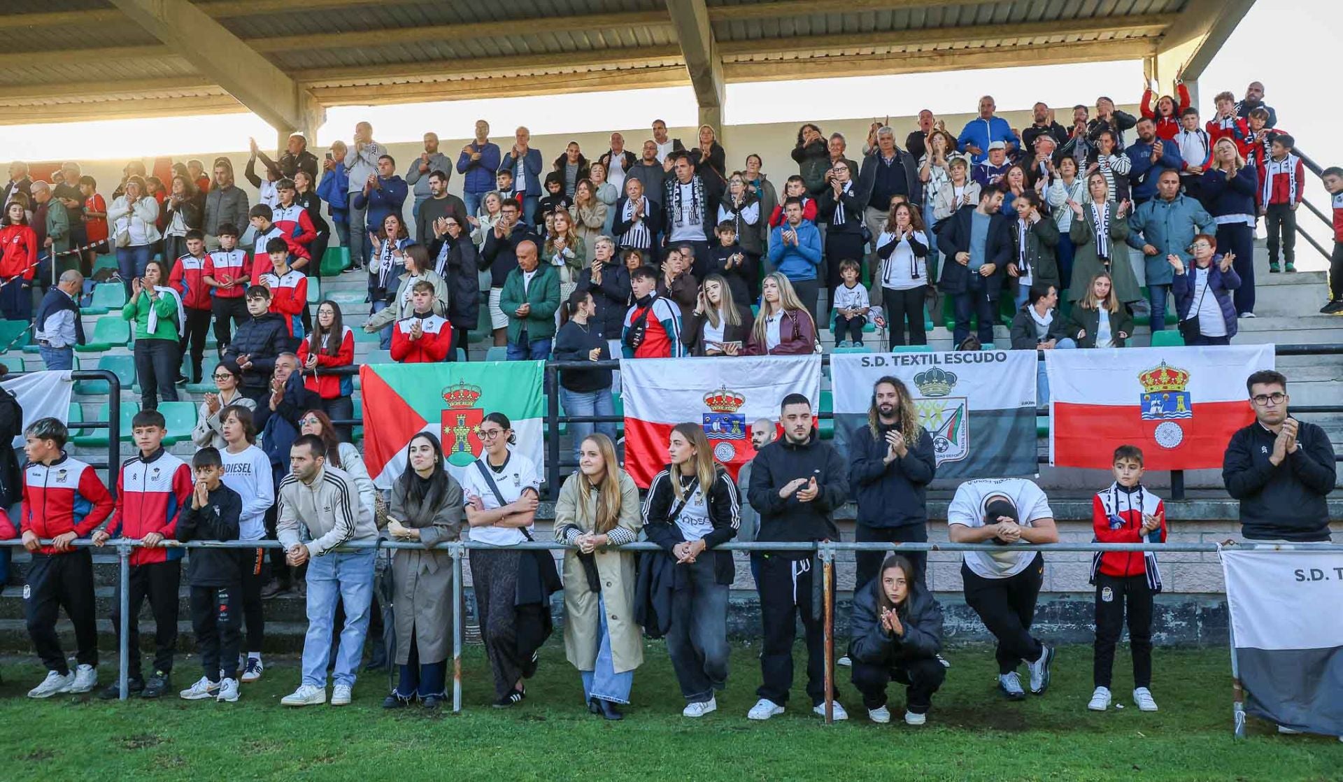 Unos doscientos aficionados cabezonenses se desplazaron hasta Galicia. 