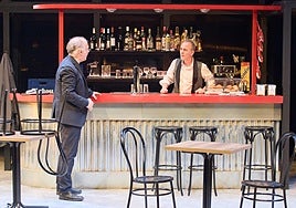 Luis Bermejo y Javier Gutiérrez en uno de los momentos de la obra que coprotagonizan.