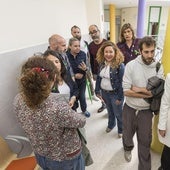 Representantes de la Junta de Personal Docente, entre ellos la secretaria general y el de organización de Comisiones Obreras, antes de entrar a una mesa de diálogo.