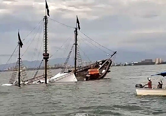 Captura de un vídeo en el momento de su hundimiento.